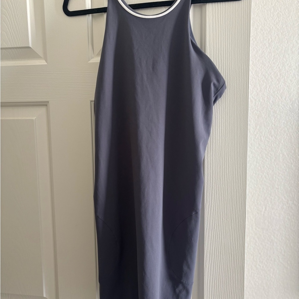 Vuori Athletic Dress